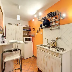 Il Nido , Roma Italia